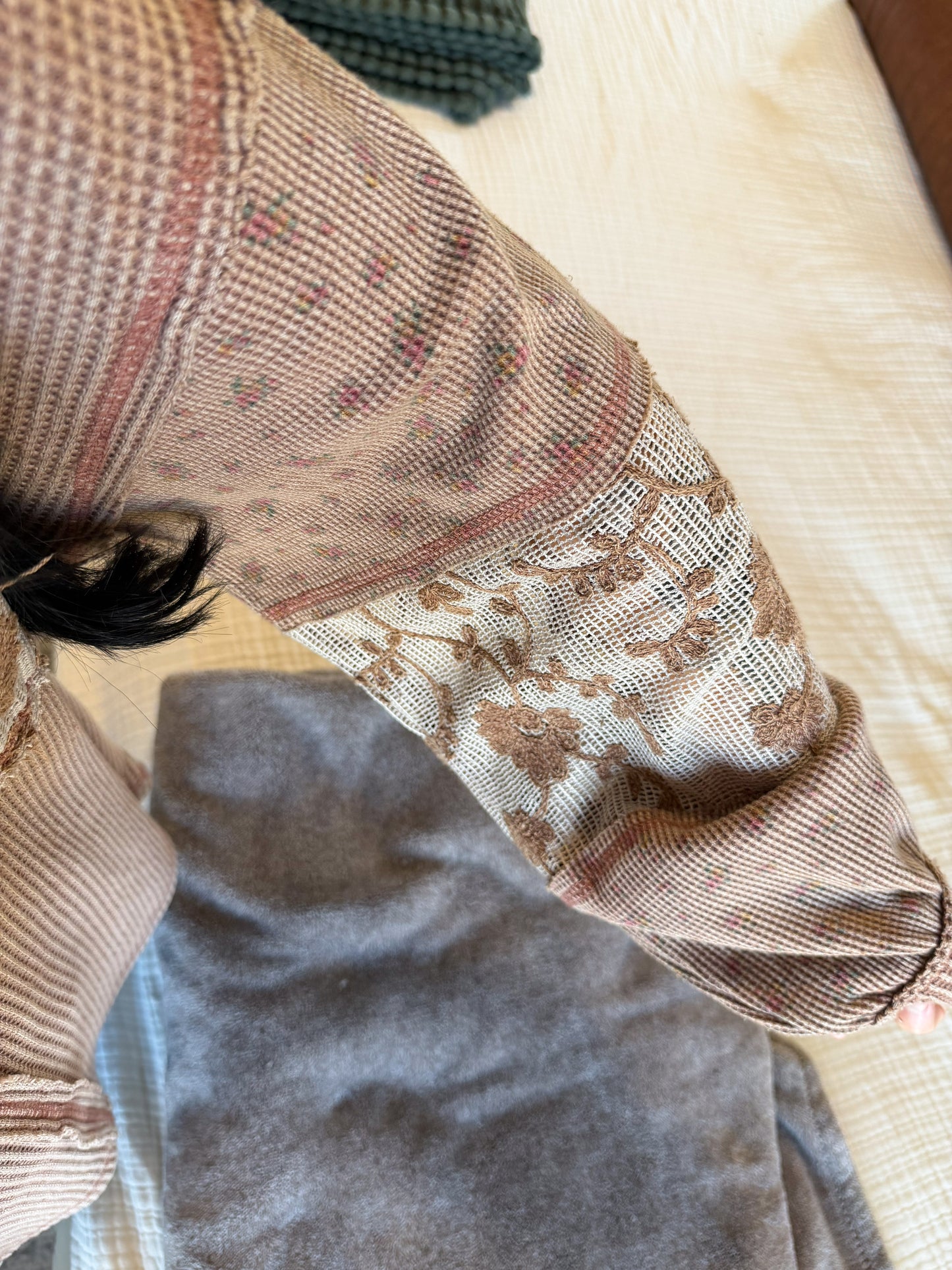 Mocha Mix Thermal Pullover