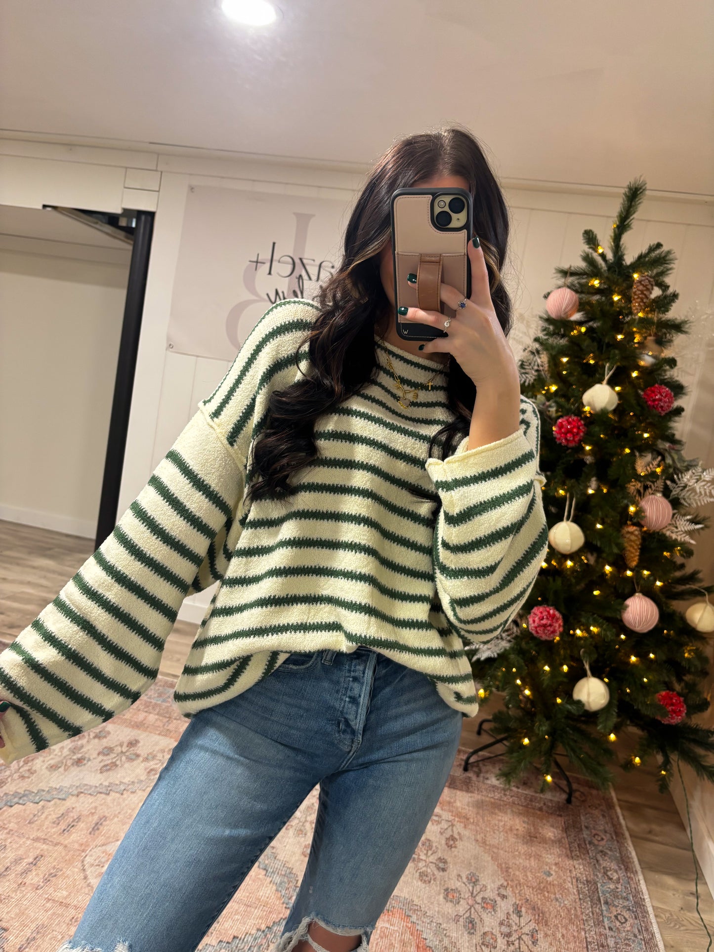 The Kambree Sweater- Cream/Pine