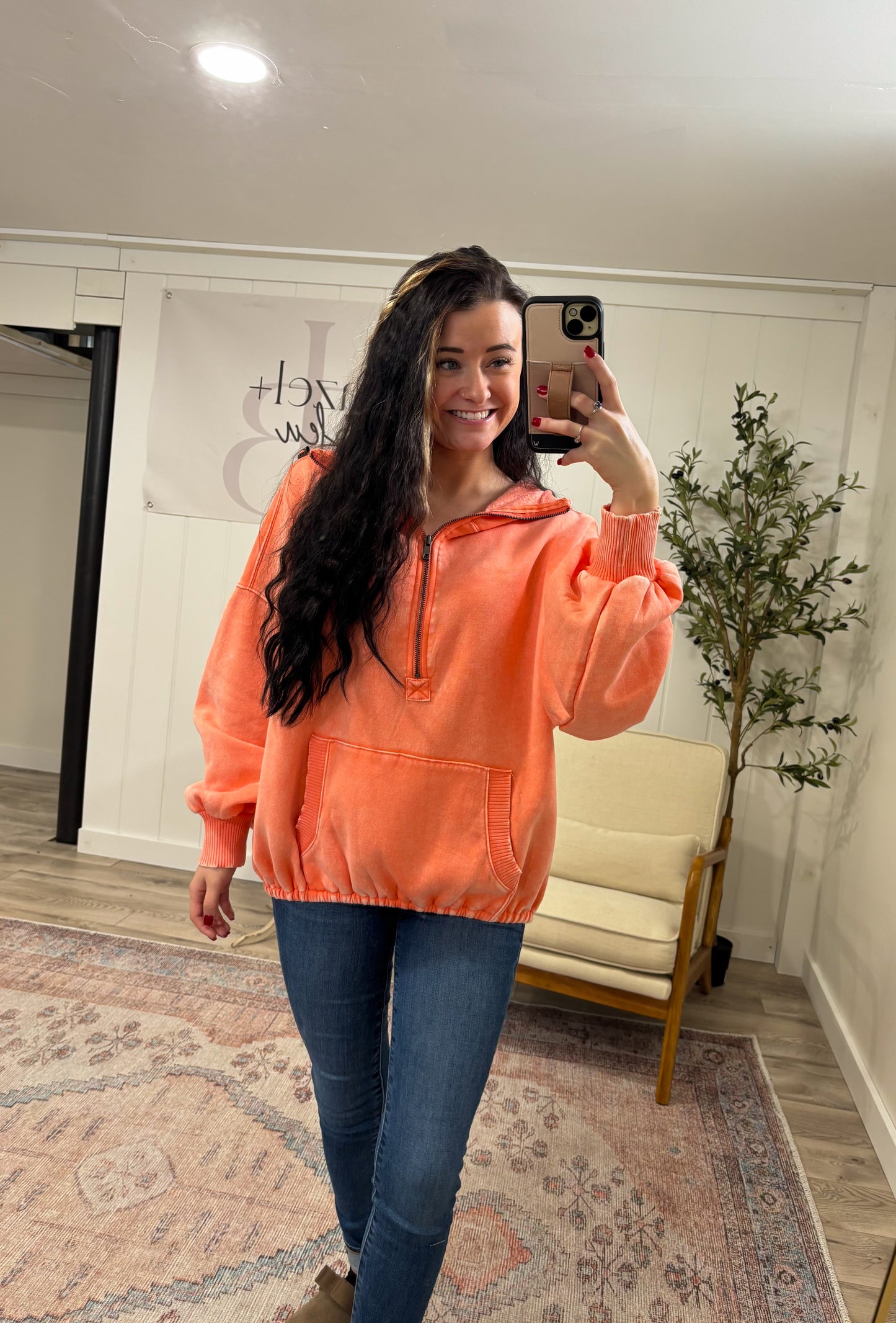 Banks Sweatshirt- Coral