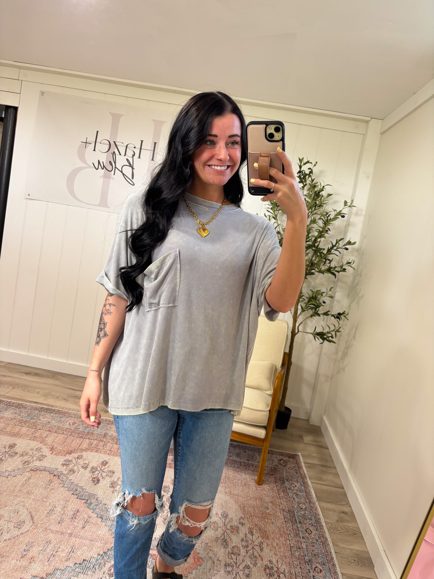 Relaxed Droopy Pocket Tee- Sleet