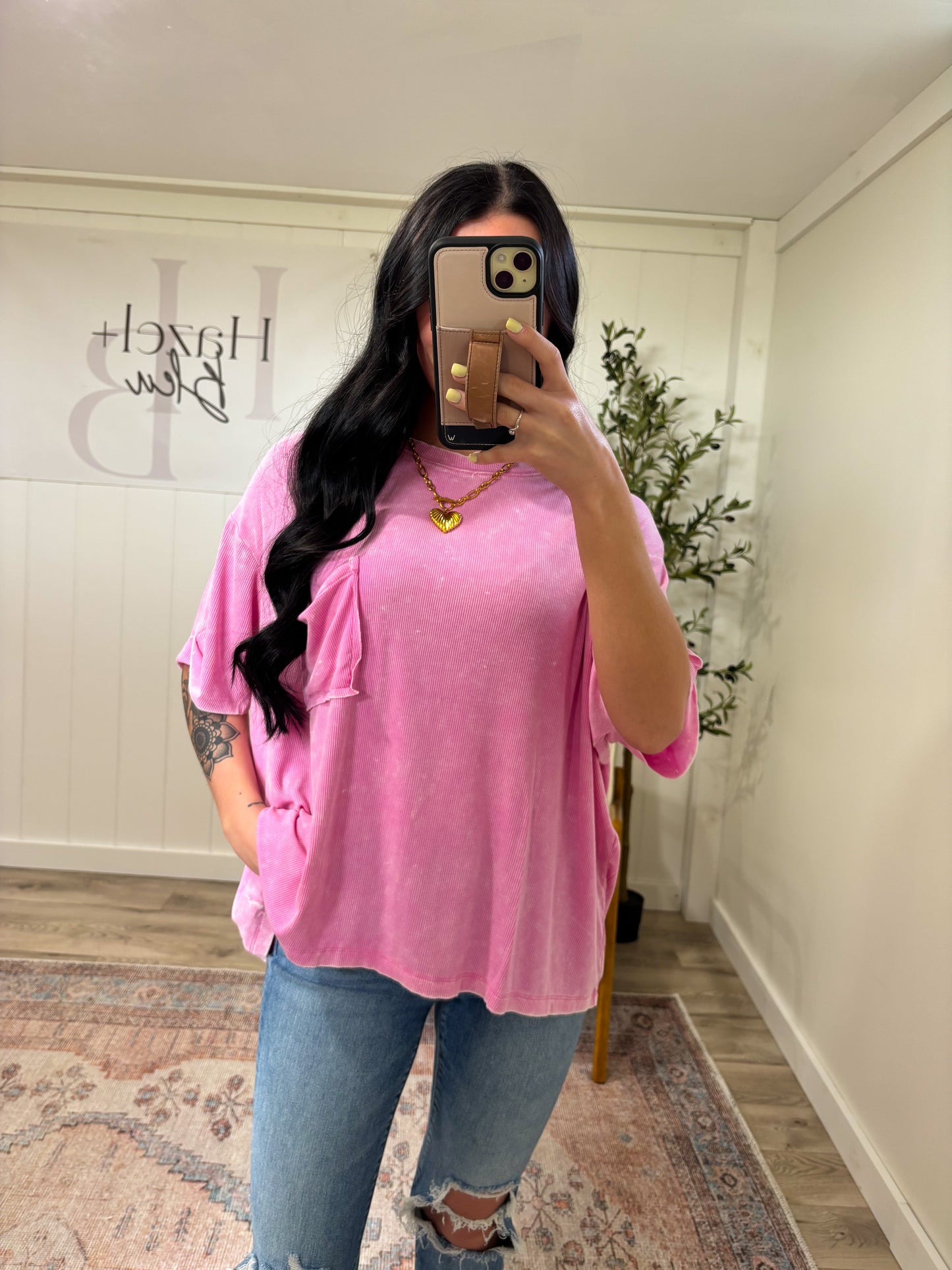 Relaxed Droopy Pocket Tee- *2 COLORS*