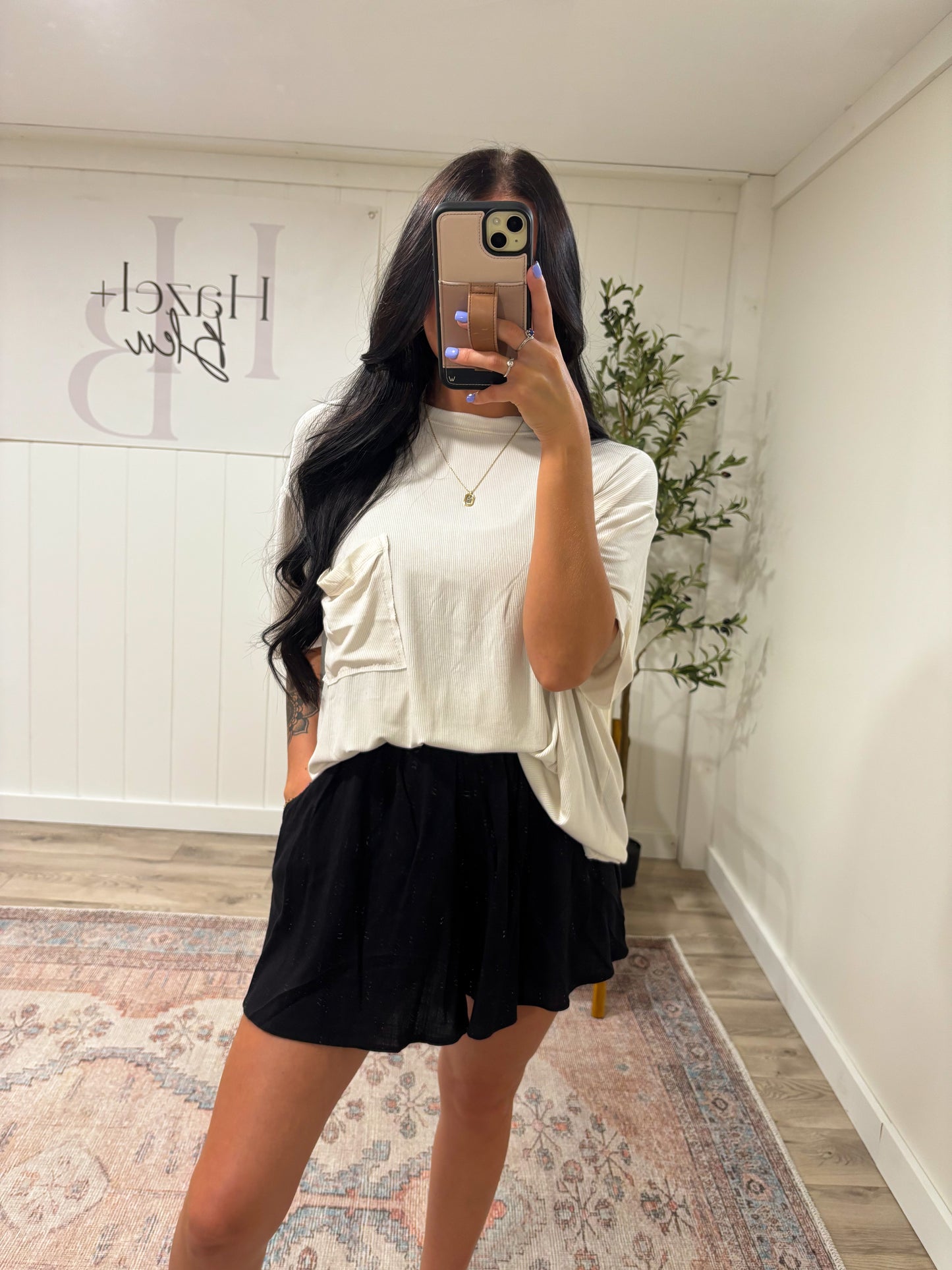 Relaxed Droopy Pocket Tee- Sand Beige