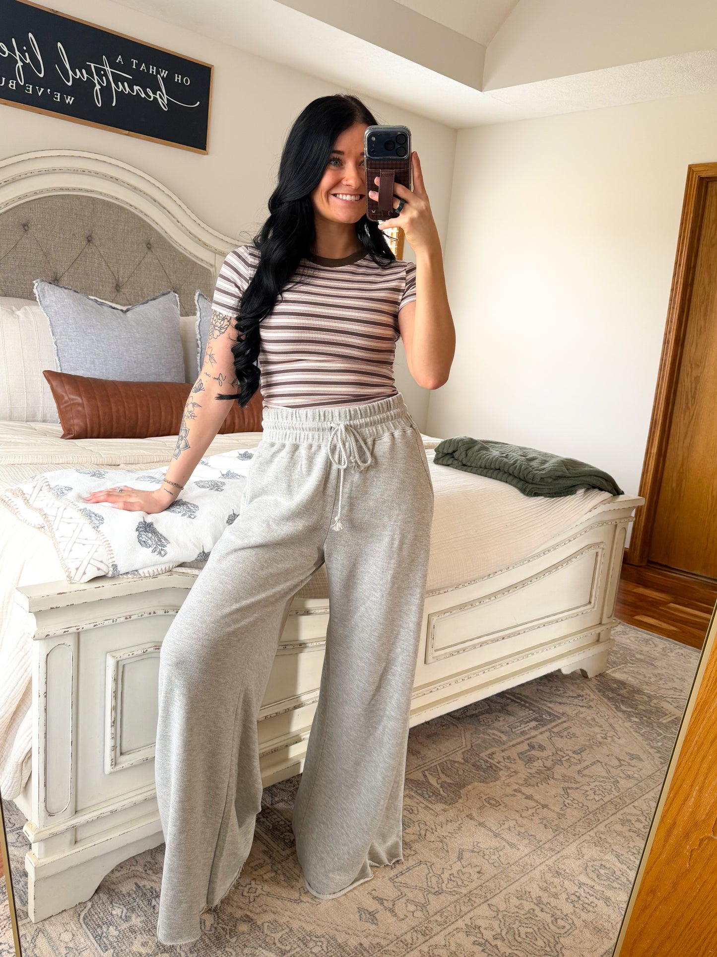 Halle Sweatpants- Heathered Grey