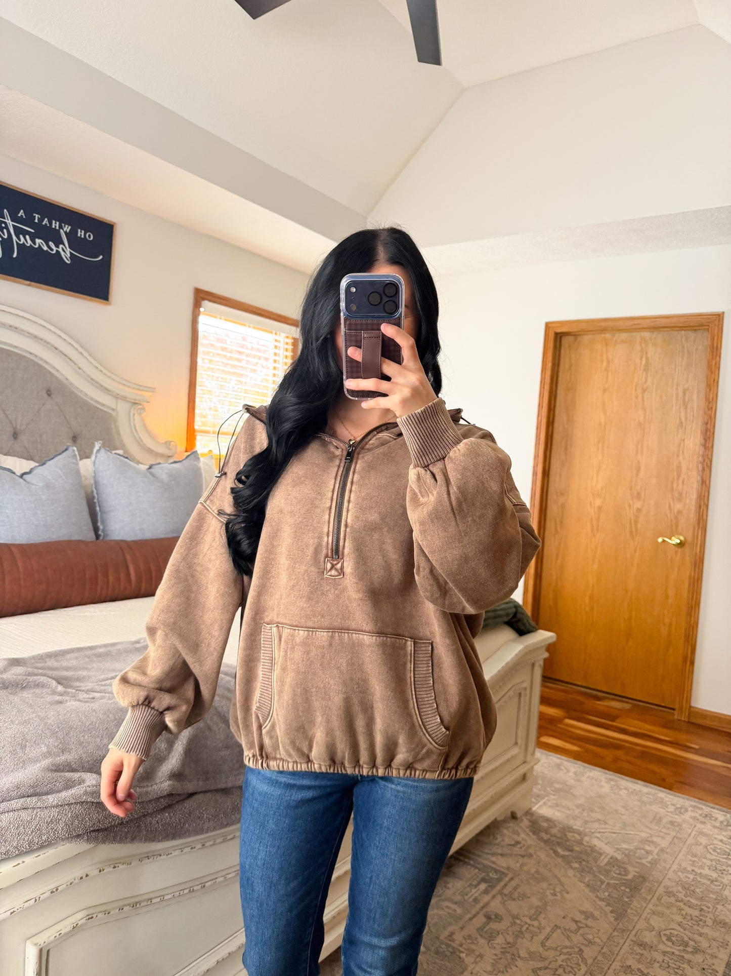 Banks Sweatshirt- Mocha