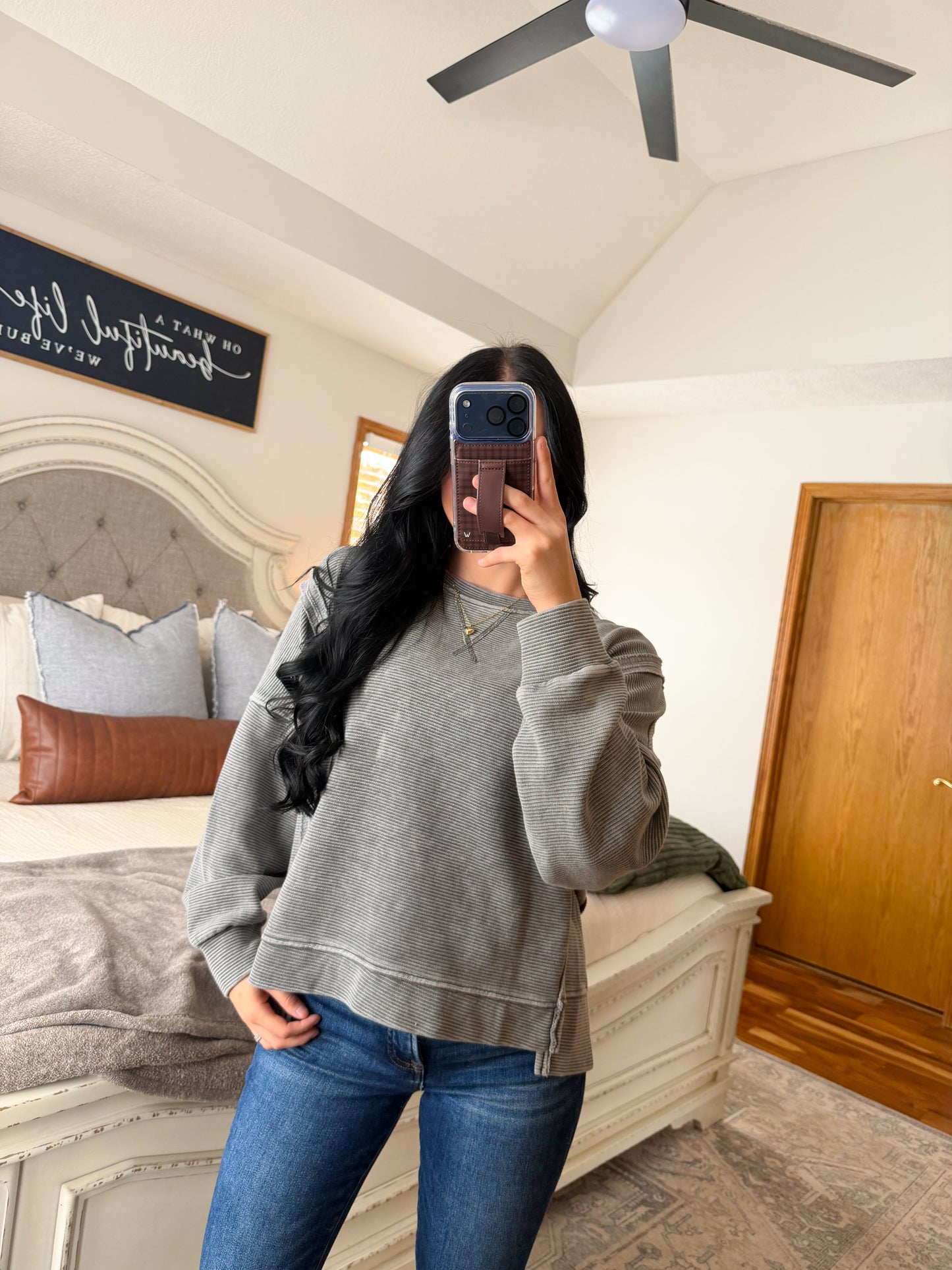 Melanie Pullover- Grey