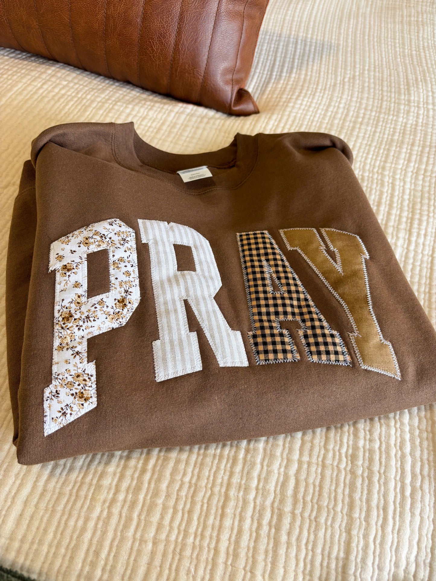 Pray Graphic Pullover- Espresso