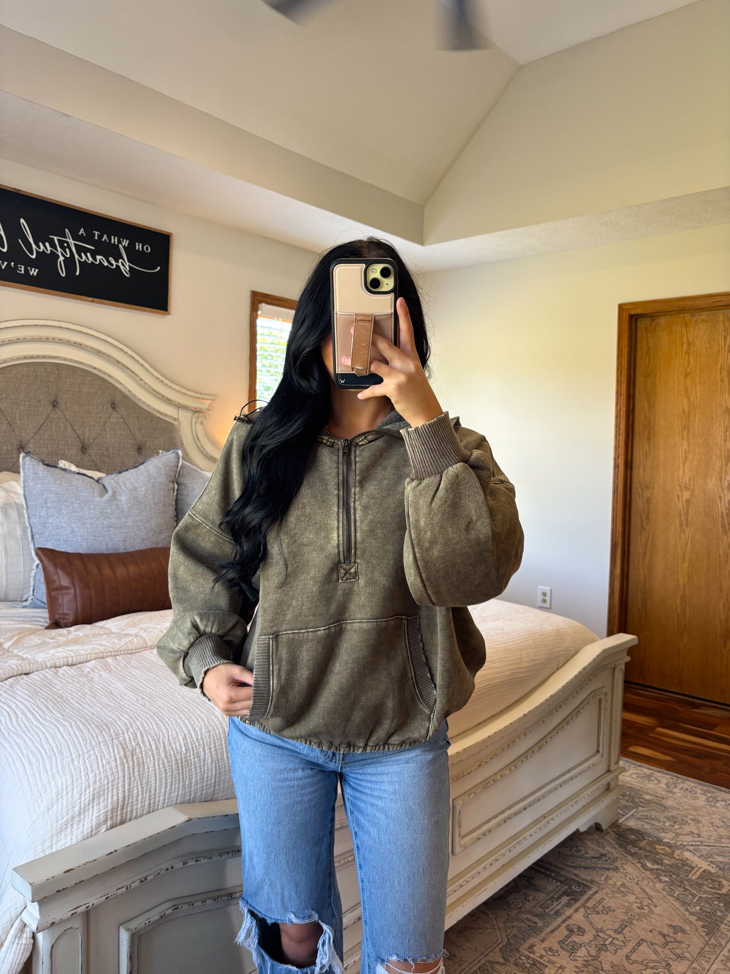 Banks Sweatshirt- Dk Olive