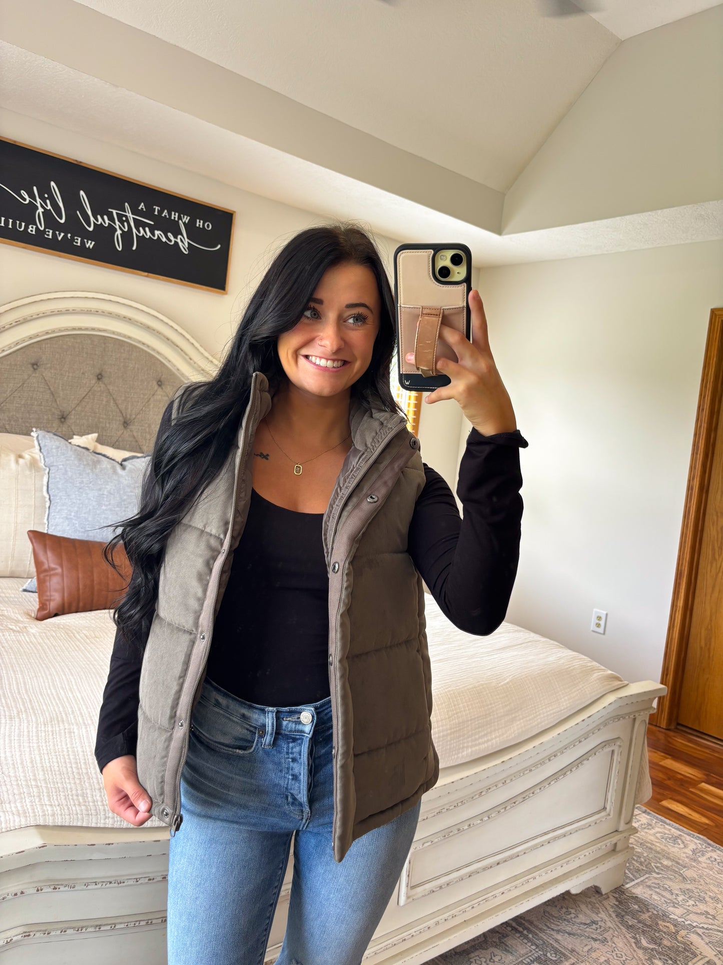 Suede Puffer Vest- Olive